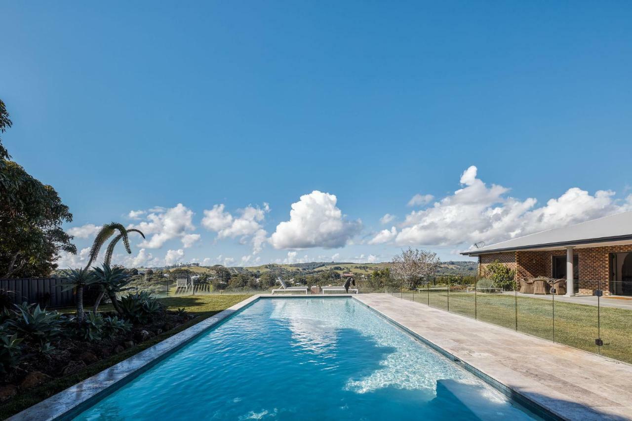 99 Acres Bangalow Retreat Extérieur photo
